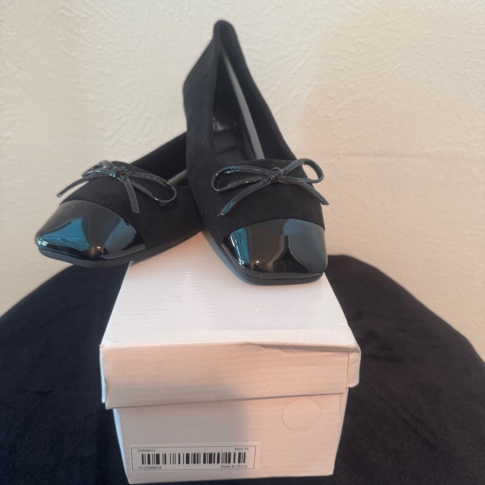 Elegant Black Ballet Flats